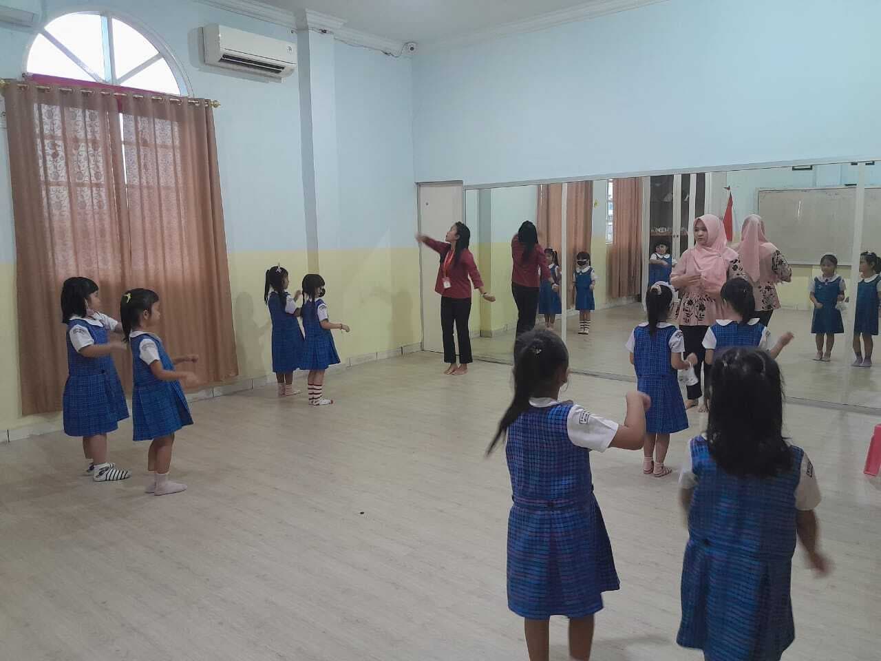 Ruang Menari