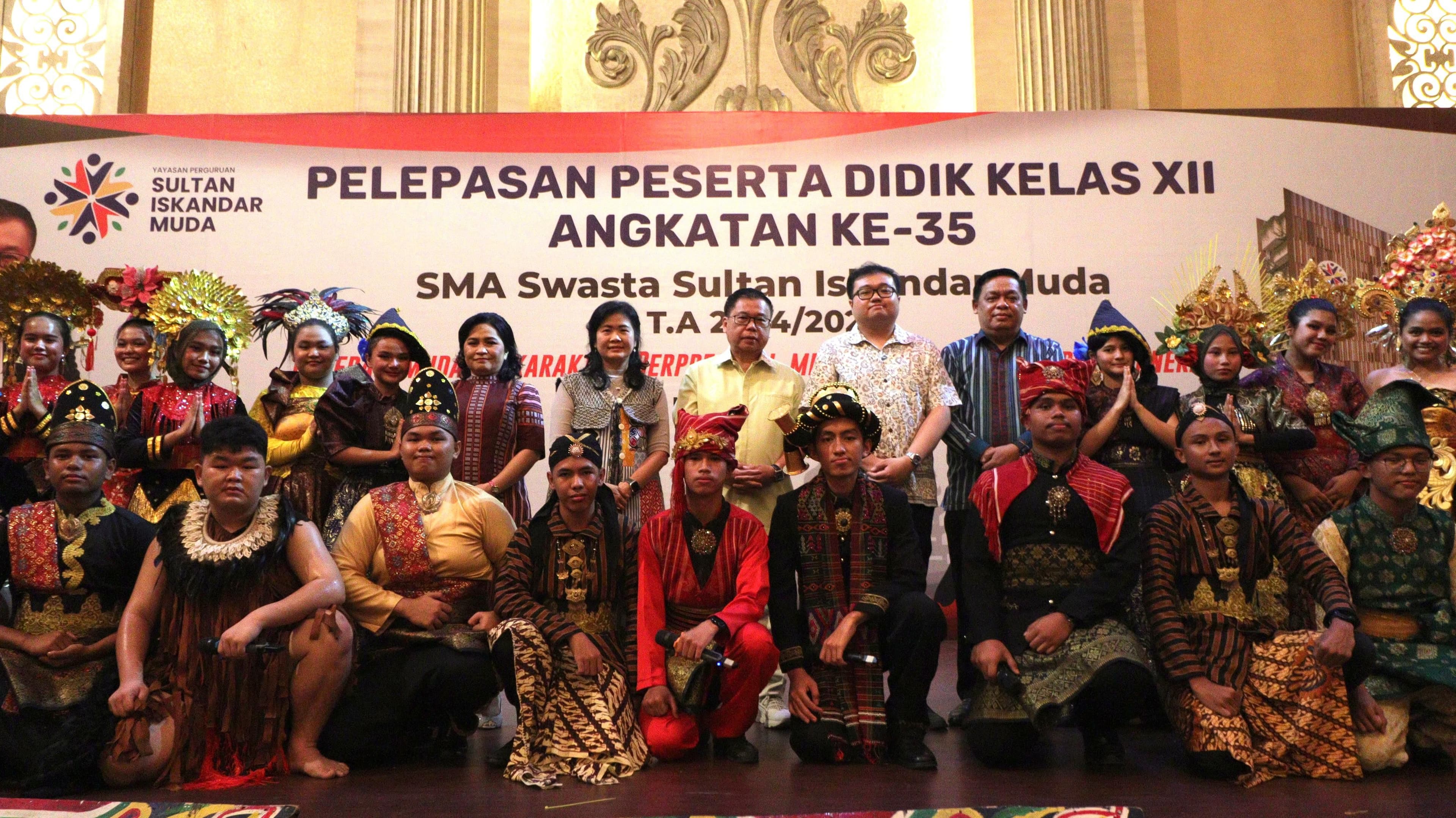 Generasi Muda Berkarakter dan Berprestasi, SMAS Sultan Iskandar Muda Luluskan 409 Siswa